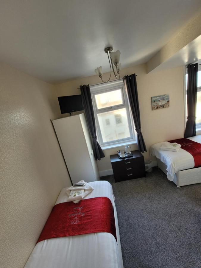Crystals On The Prom Hotell Blackpool Eksteriør bilde