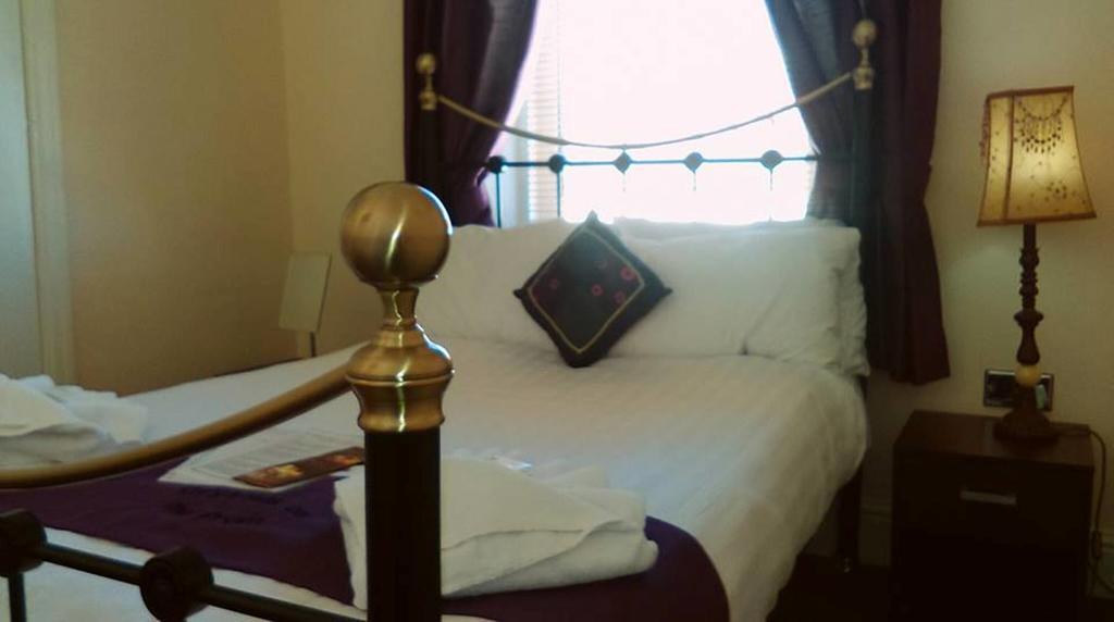 Crystals On The Prom Hotell Blackpool Eksteriør bilde