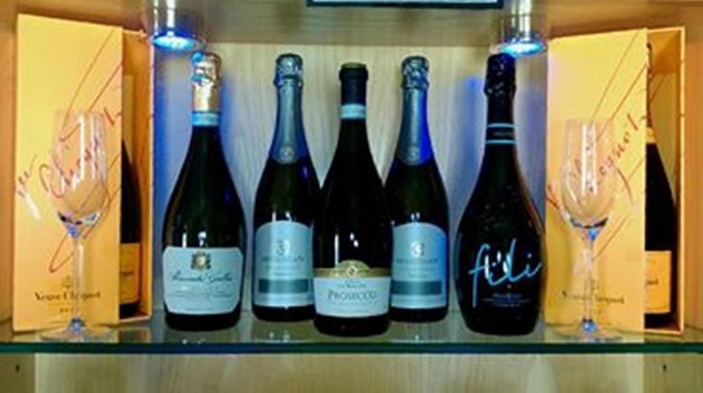 Crystals On The Prom Hotell Blackpool Eksteriør bilde