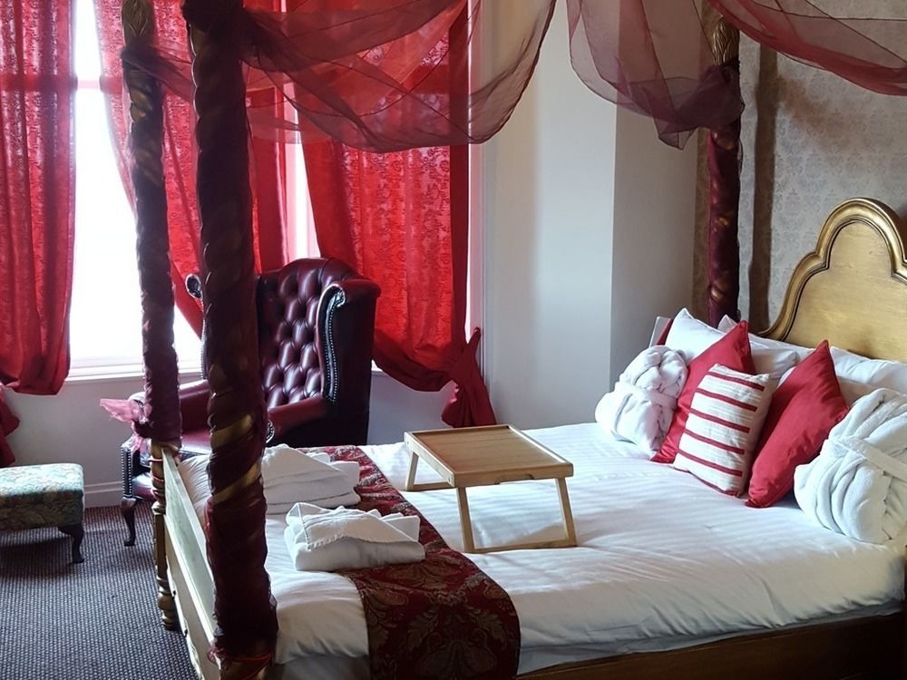 Crystals On The Prom Hotell Blackpool Eksteriør bilde